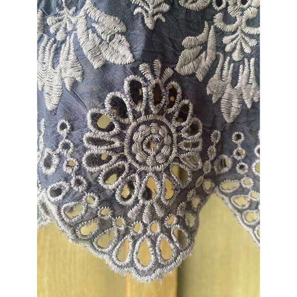 Johnny Was Embroidered Charcoal Gray Tunic XS Eyelet Lace Cupra Rayon - Picture 13 of 16